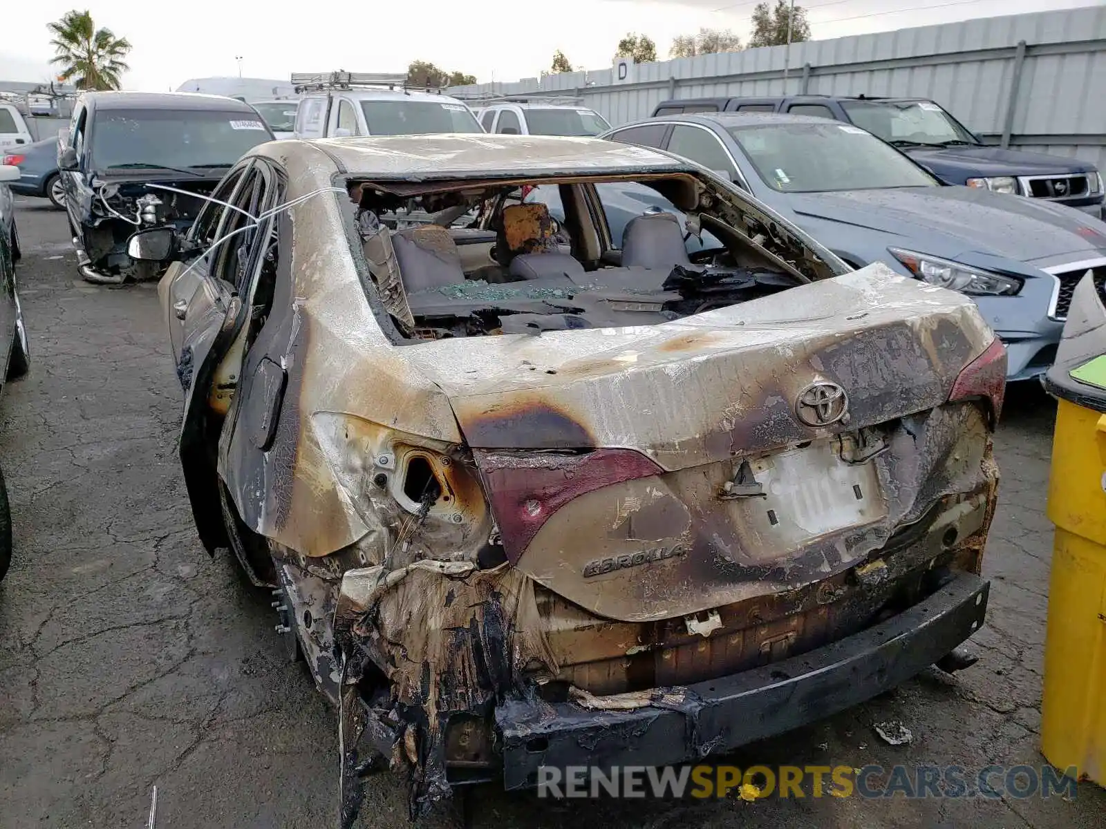 3 Photograph of a damaged car 5YFBURHE5KP921673 TOYOTA COROLLA 2019