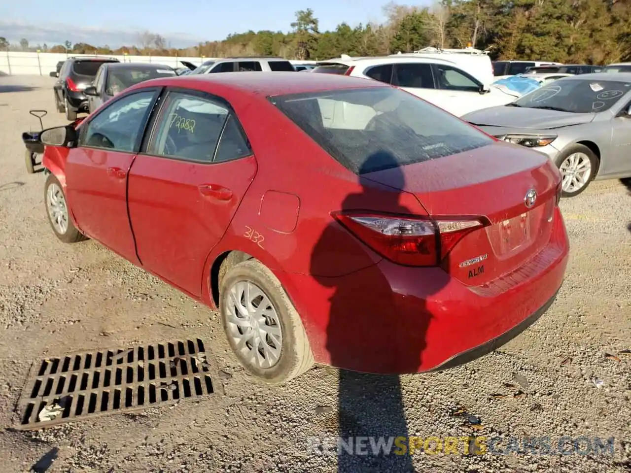 3 Photograph of a damaged car 5YFBURHE5KP921754 TOYOTA COROLLA 2019