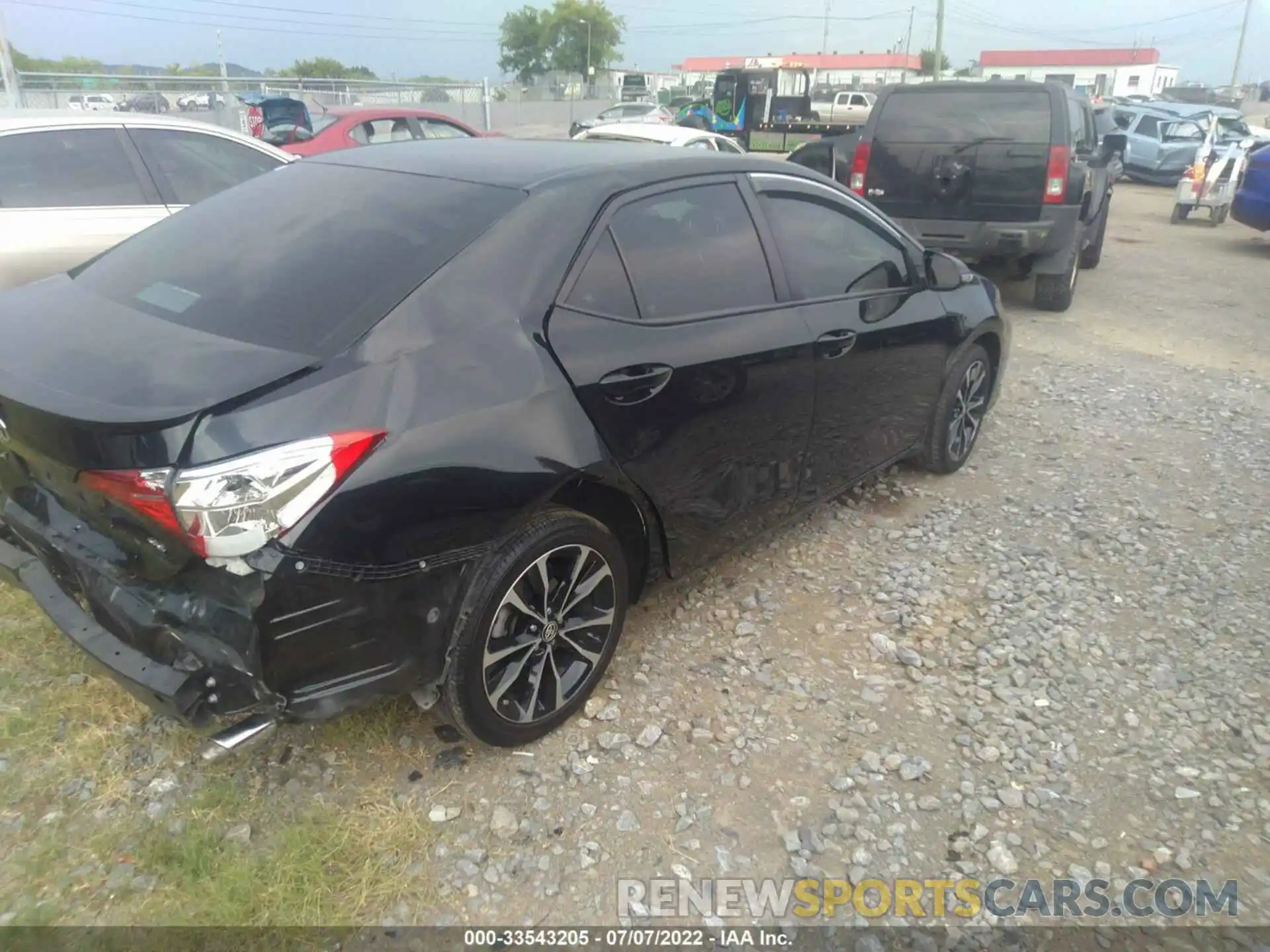 4 Photograph of a damaged car 5YFBURHE5KP922080 TOYOTA COROLLA 2019