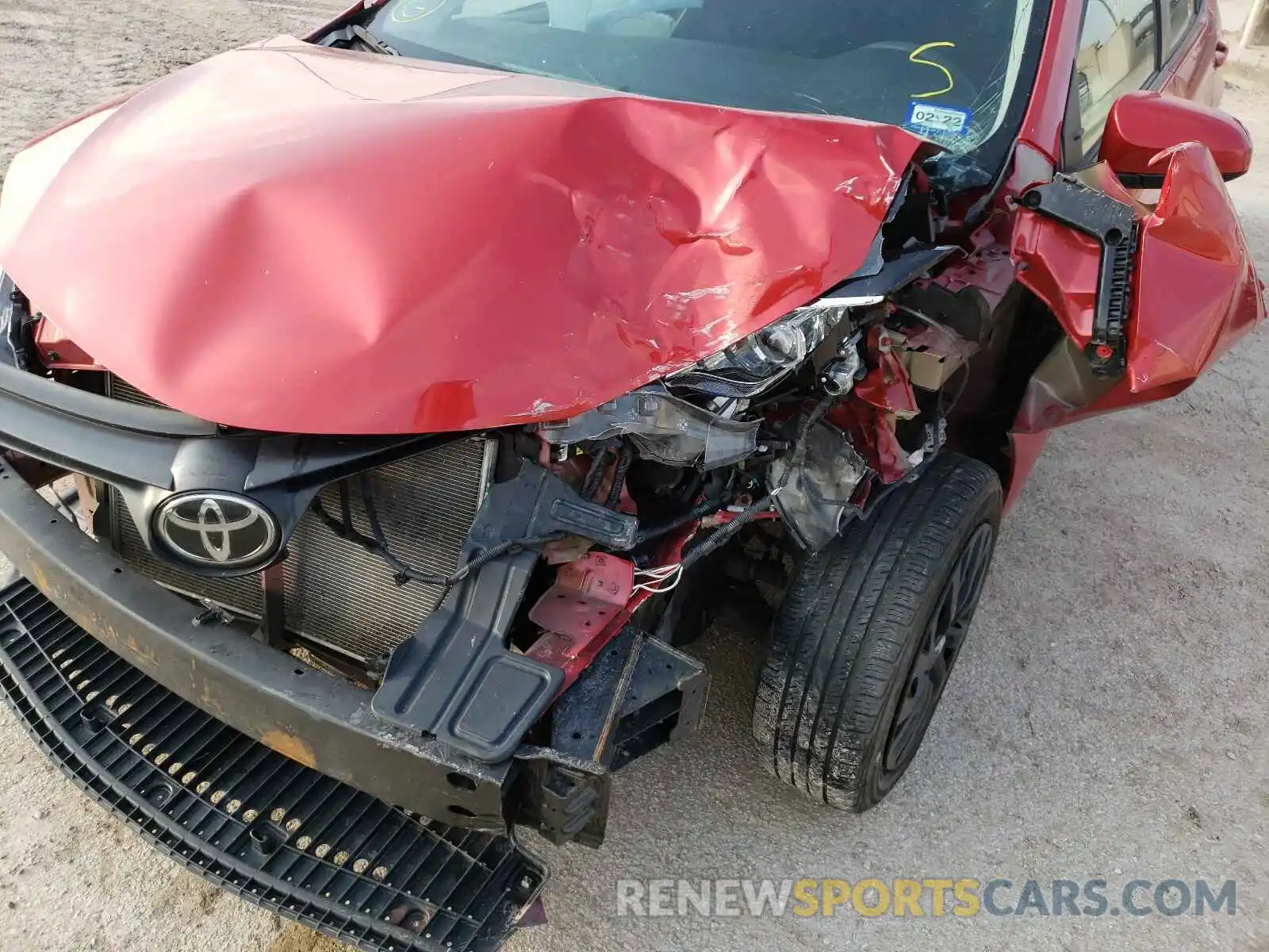 9 Photograph of a damaged car 5YFBURHE5KP922113 TOYOTA COROLLA 2019