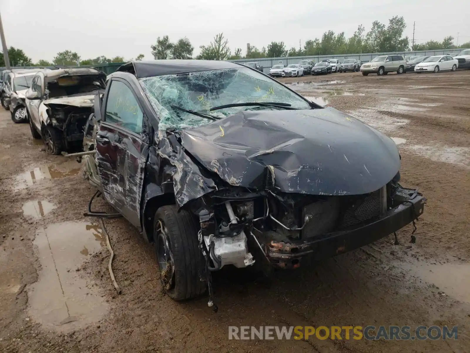 1 Photograph of a damaged car 5YFBURHE5KP923004 TOYOTA COROLLA 2019