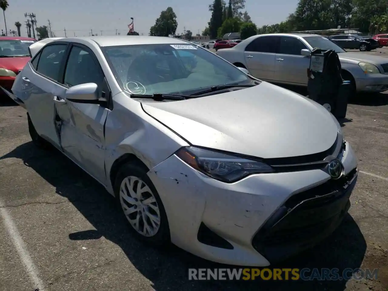 1 Photograph of a damaged car 5YFBURHE5KP923567 TOYOTA COROLLA 2019