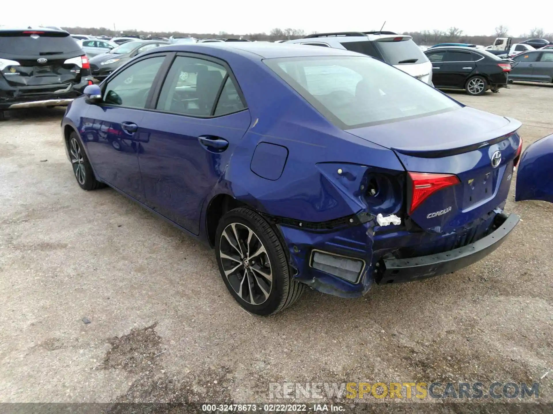 3 Photograph of a damaged car 5YFBURHE5KP923665 TOYOTA COROLLA 2019