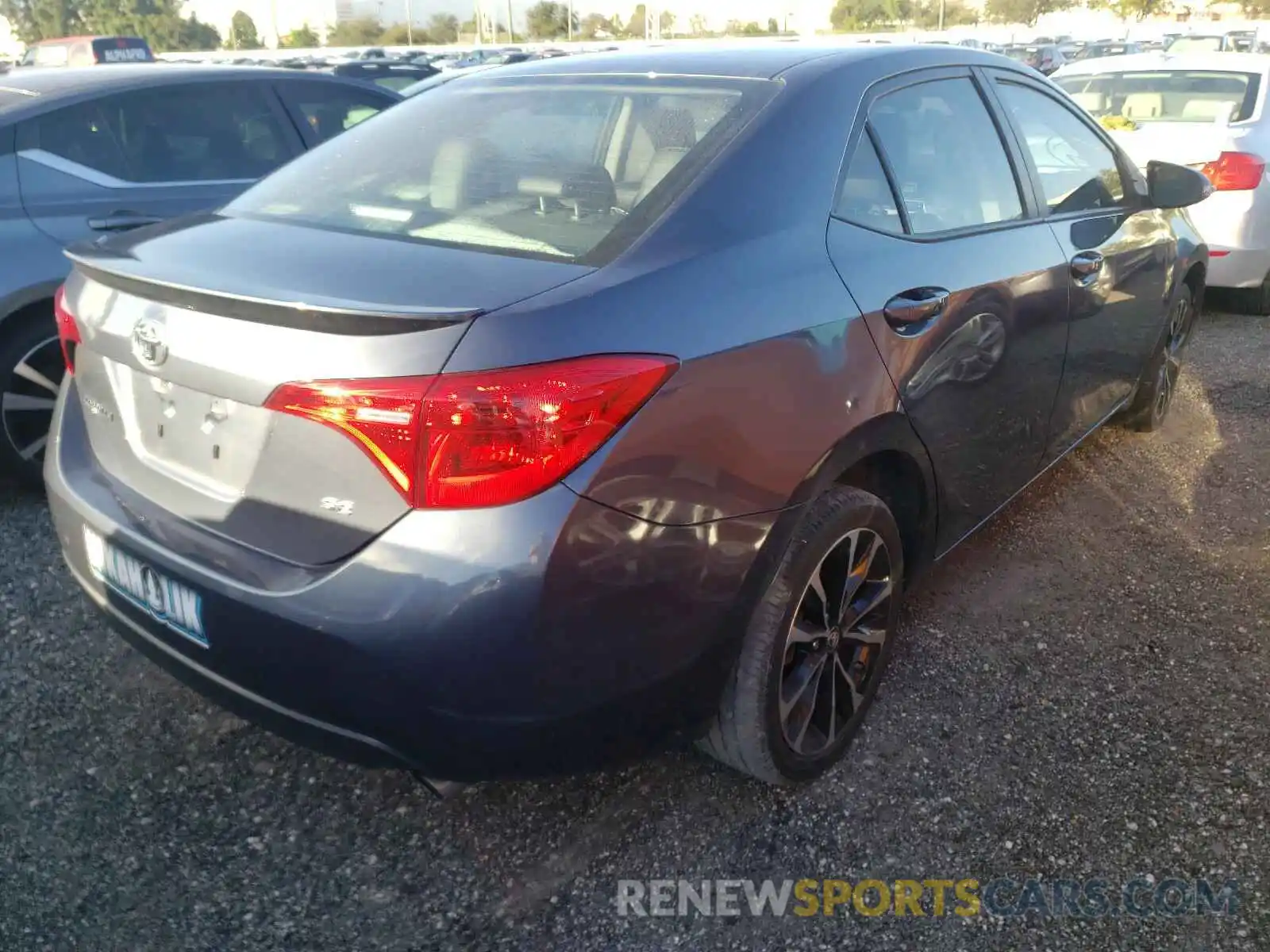 4 Photograph of a damaged car 5YFBURHE5KP923973 TOYOTA COROLLA 2019