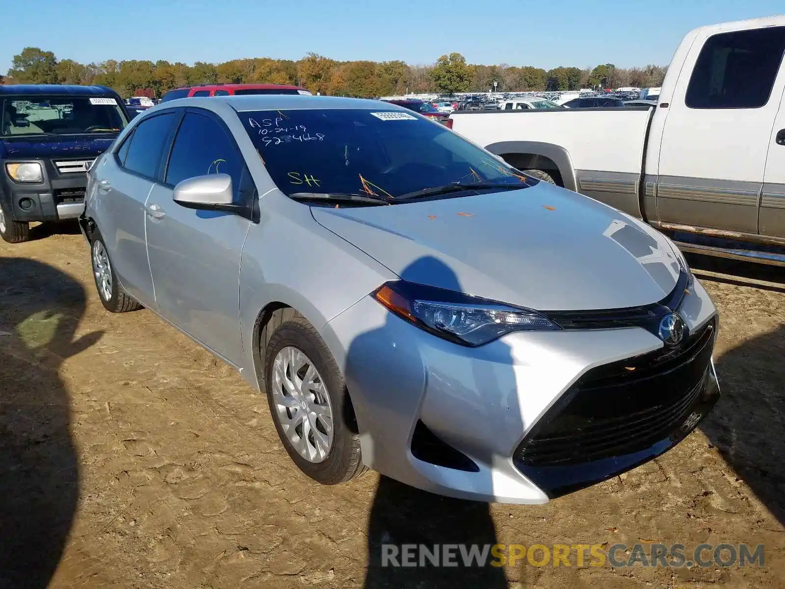 1 Photograph of a damaged car 5YFBURHE5KP924668 TOYOTA COROLLA 2019