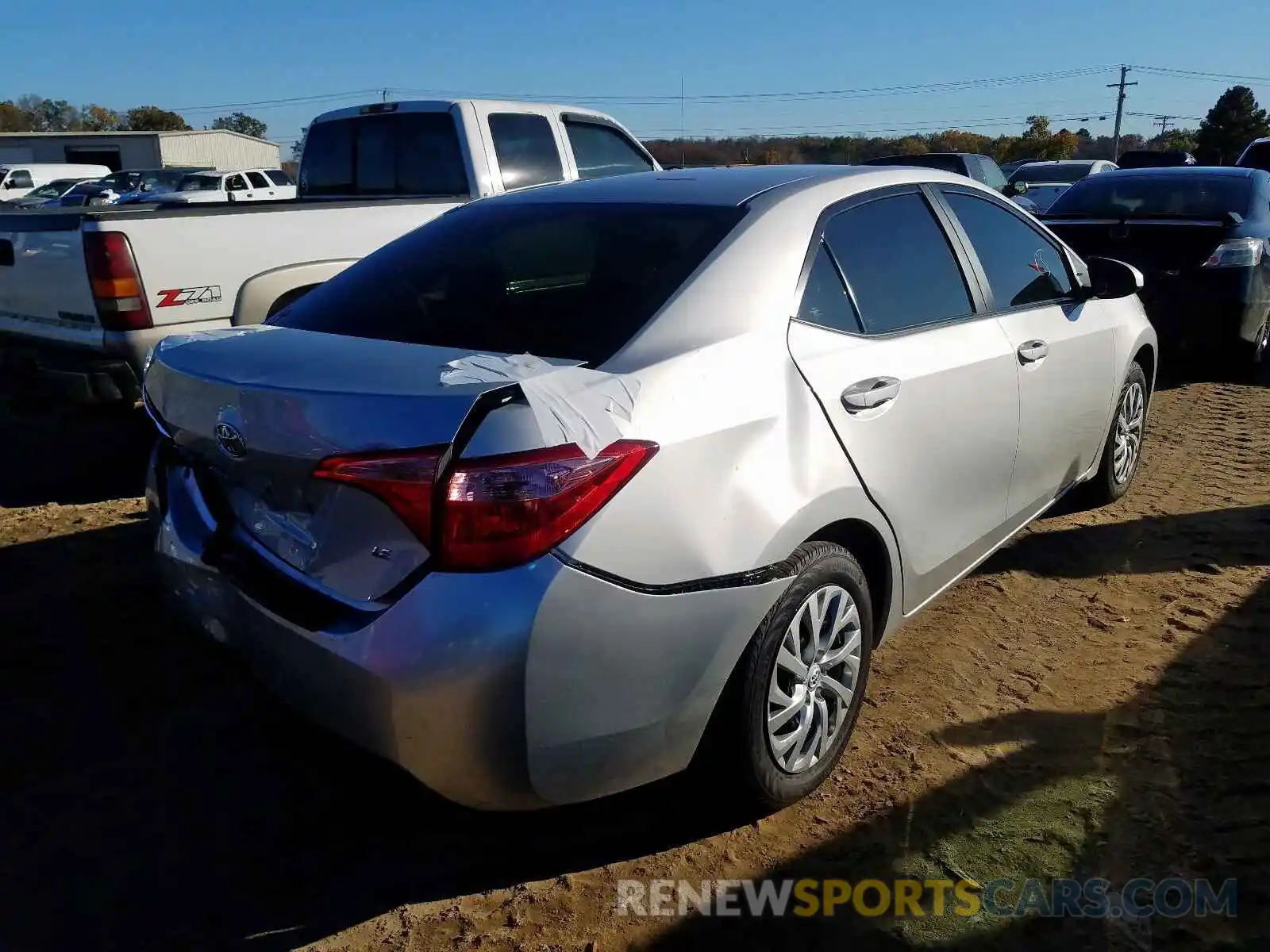 4 Photograph of a damaged car 5YFBURHE5KP924668 TOYOTA COROLLA 2019