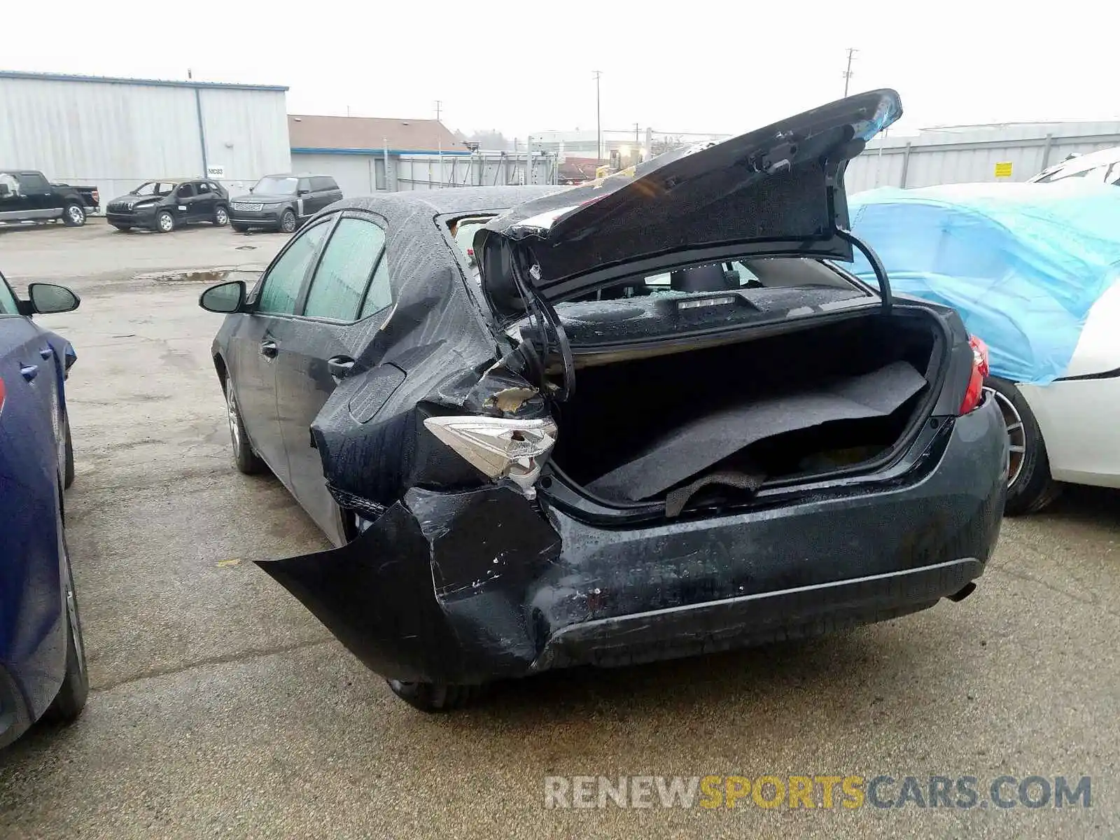 3 Photograph of a damaged car 5YFBURHE5KP924833 TOYOTA COROLLA 2019