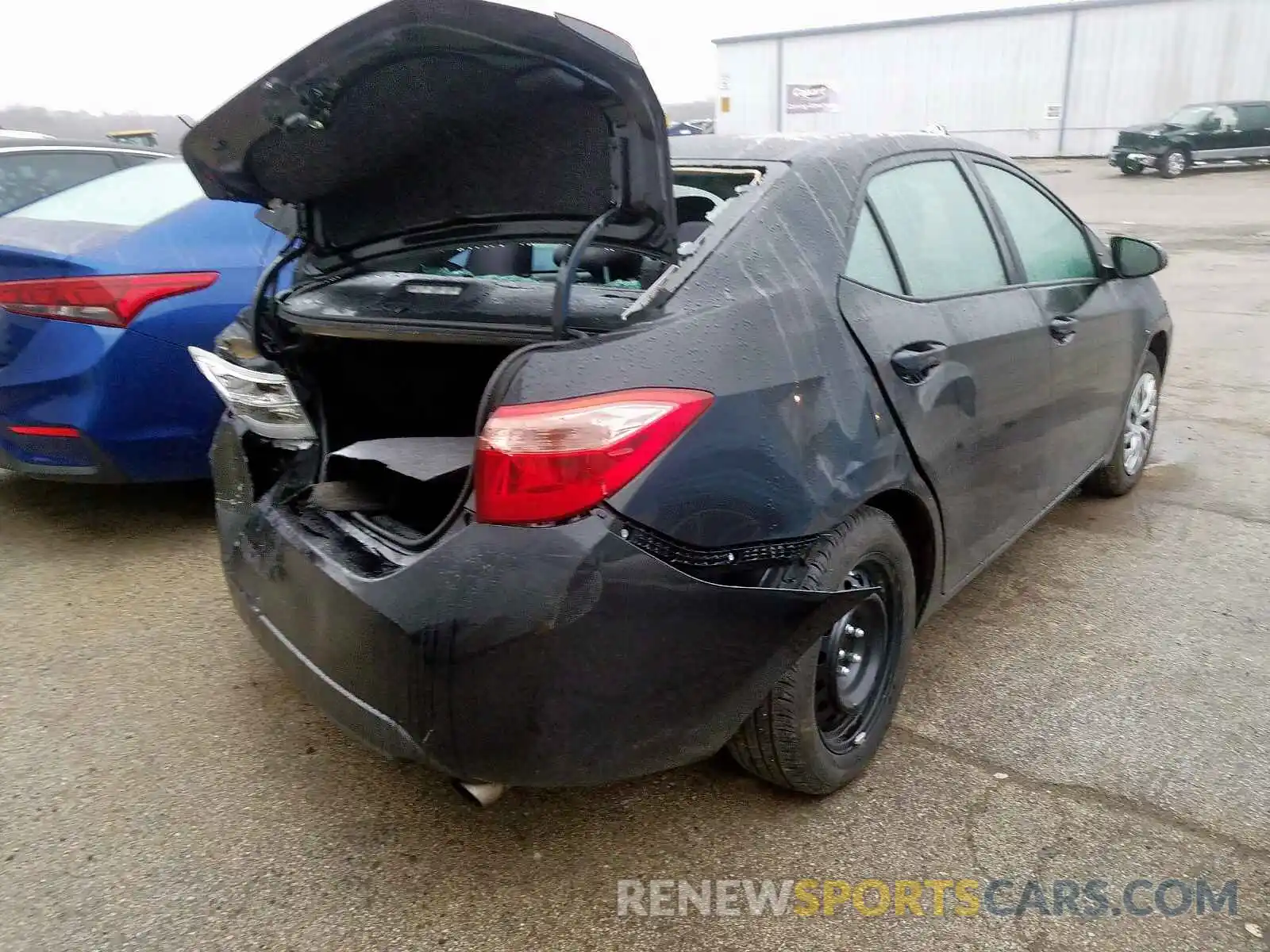 4 Photograph of a damaged car 5YFBURHE5KP924833 TOYOTA COROLLA 2019