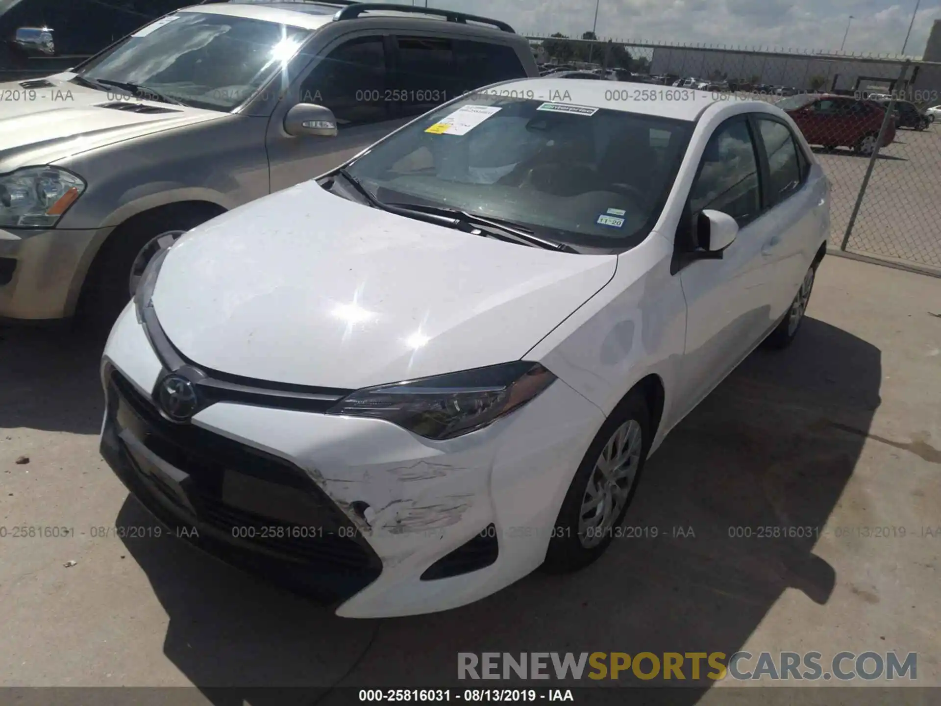 2 Photograph of a damaged car 5YFBURHE5KP925013 TOYOTA COROLLA 2019