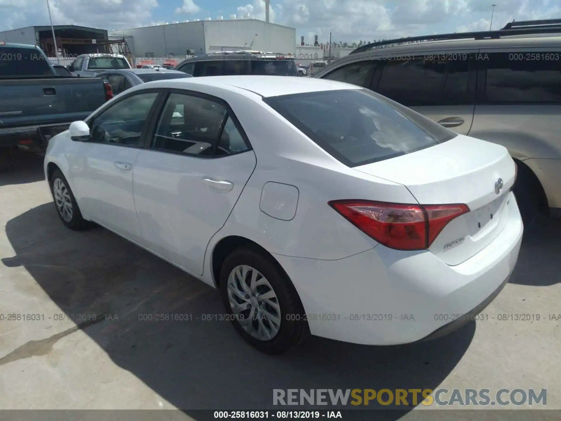 3 Photograph of a damaged car 5YFBURHE5KP925013 TOYOTA COROLLA 2019