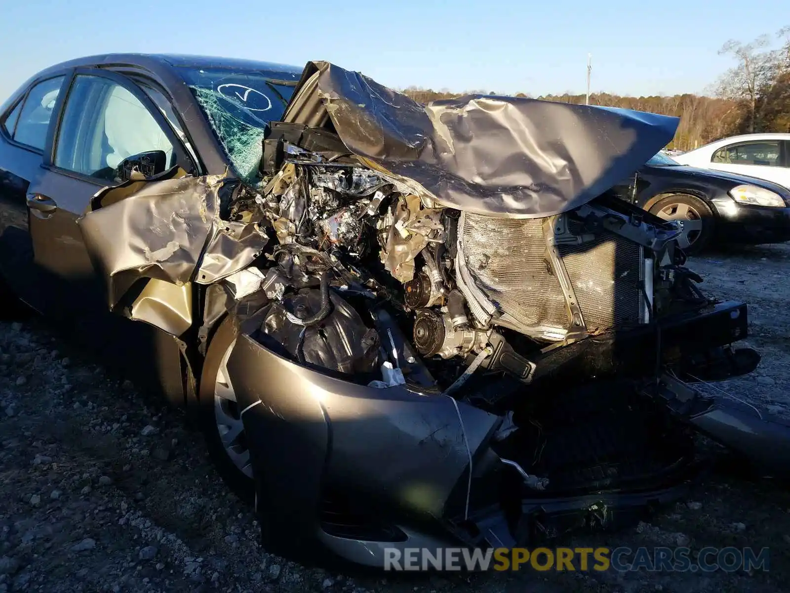 9 Photograph of a damaged car 5YFBURHE5KP925674 TOYOTA COROLLA 2019