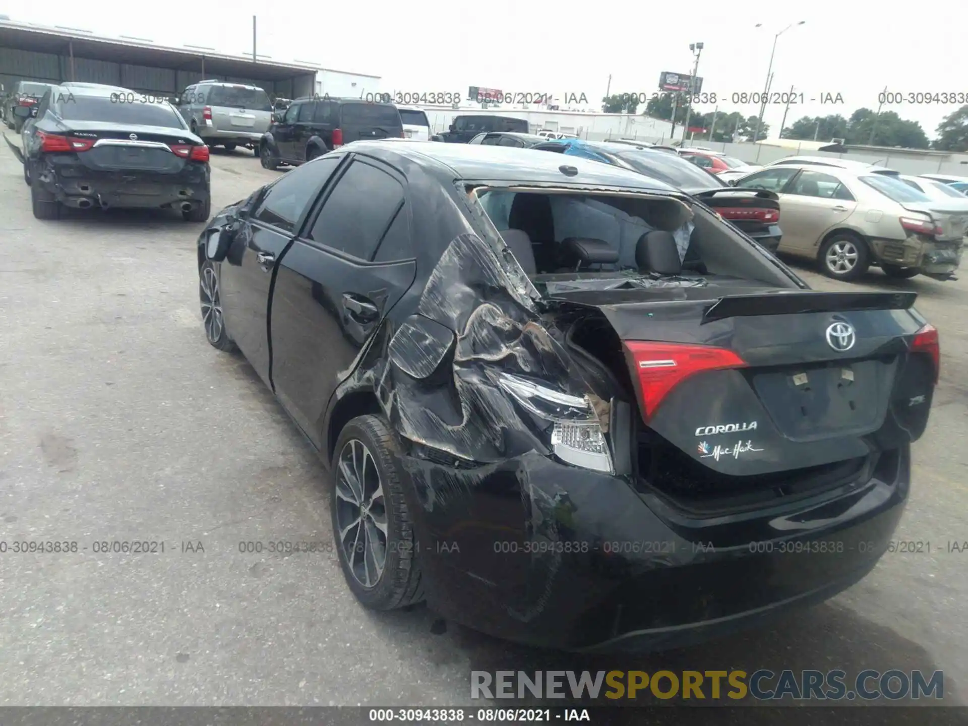 3 Photograph of a damaged car 5YFBURHE5KP925769 TOYOTA COROLLA 2019