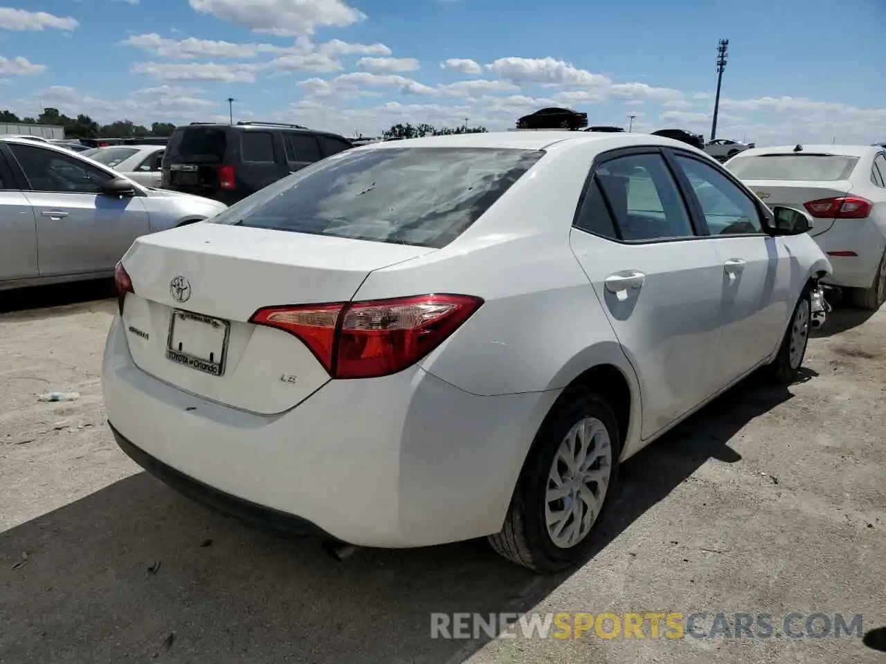 4 Photograph of a damaged car 5YFBURHE5KP926114 TOYOTA COROLLA 2019