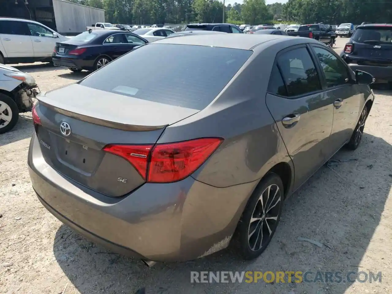 4 Photograph of a damaged car 5YFBURHE5KP926596 TOYOTA COROLLA 2019