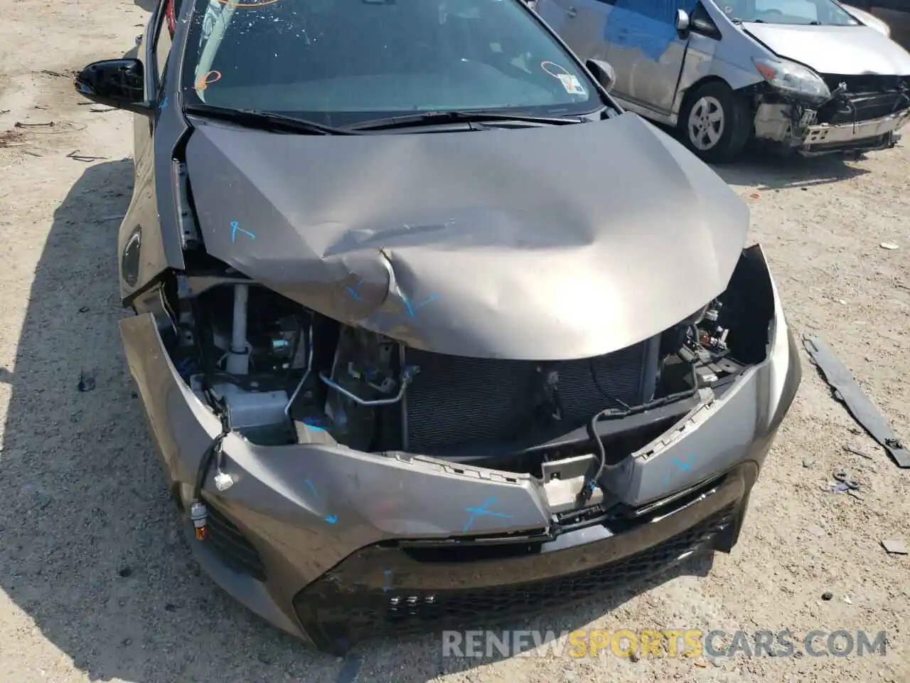 9 Photograph of a damaged car 5YFBURHE5KP926596 TOYOTA COROLLA 2019