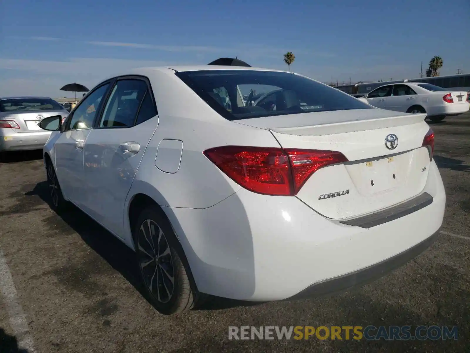 3 Photograph of a damaged car 5YFBURHE5KP926775 TOYOTA COROLLA 2019