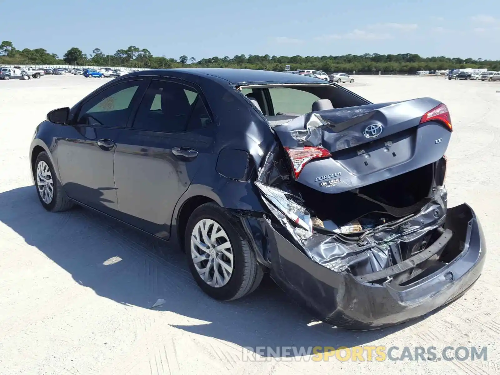 3 Photograph of a damaged car 5YFBURHE5KP926890 TOYOTA COROLLA 2019