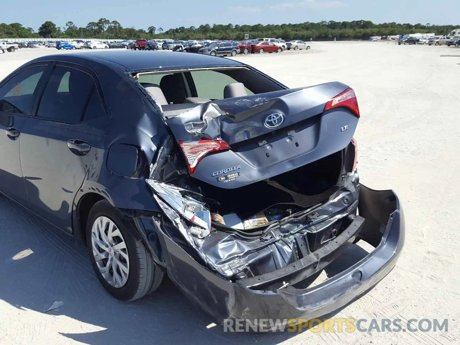 9 Photograph of a damaged car 5YFBURHE5KP926890 TOYOTA COROLLA 2019