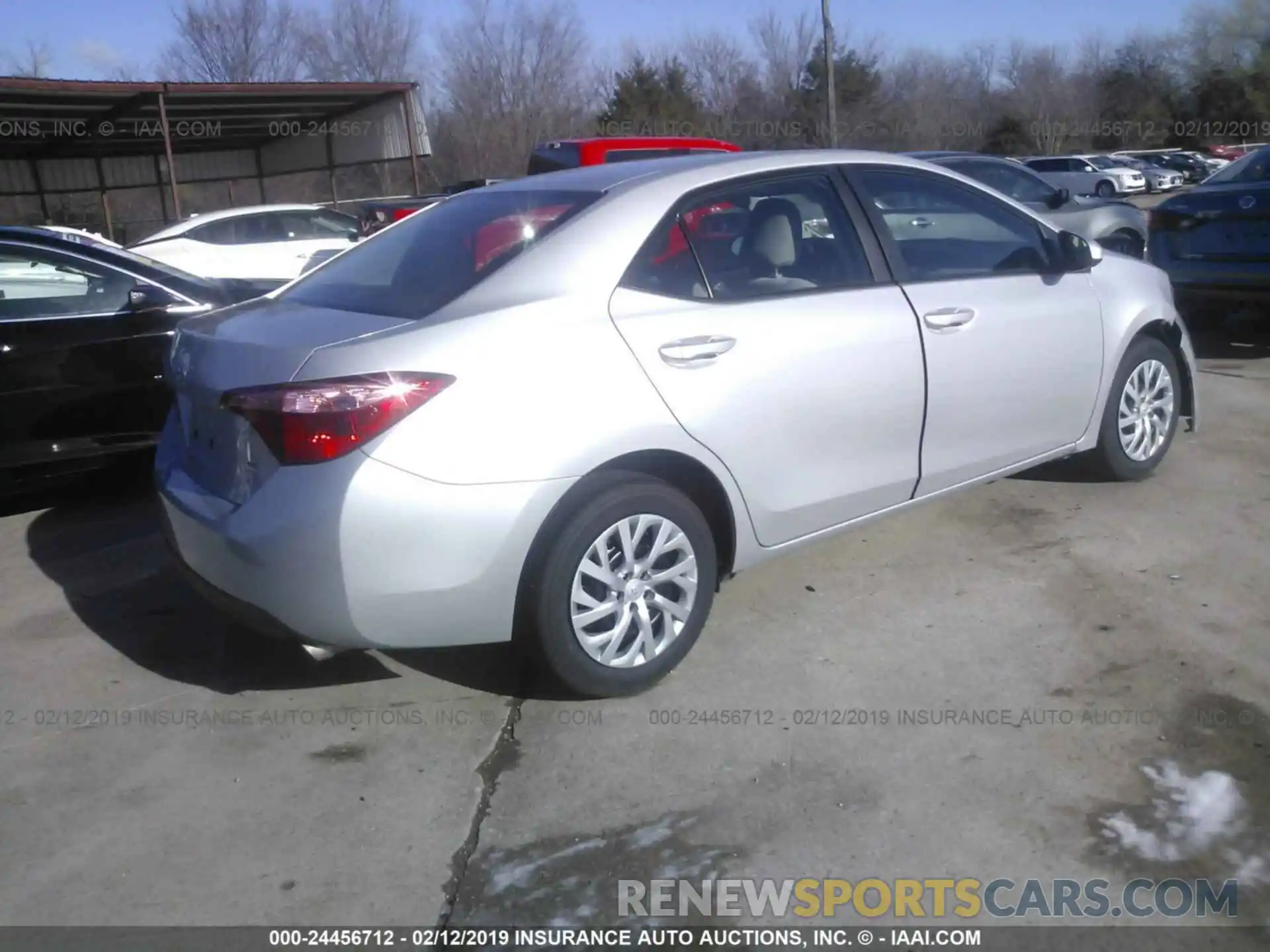 4 Photograph of a damaged car 5YFBURHE5KP927277 TOYOTA COROLLA 2019