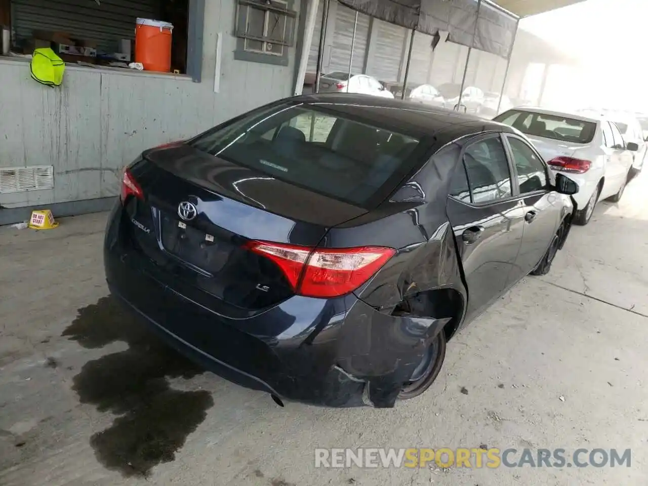 4 Photograph of a damaged car 5YFBURHE5KP927800 TOYOTA COROLLA 2019