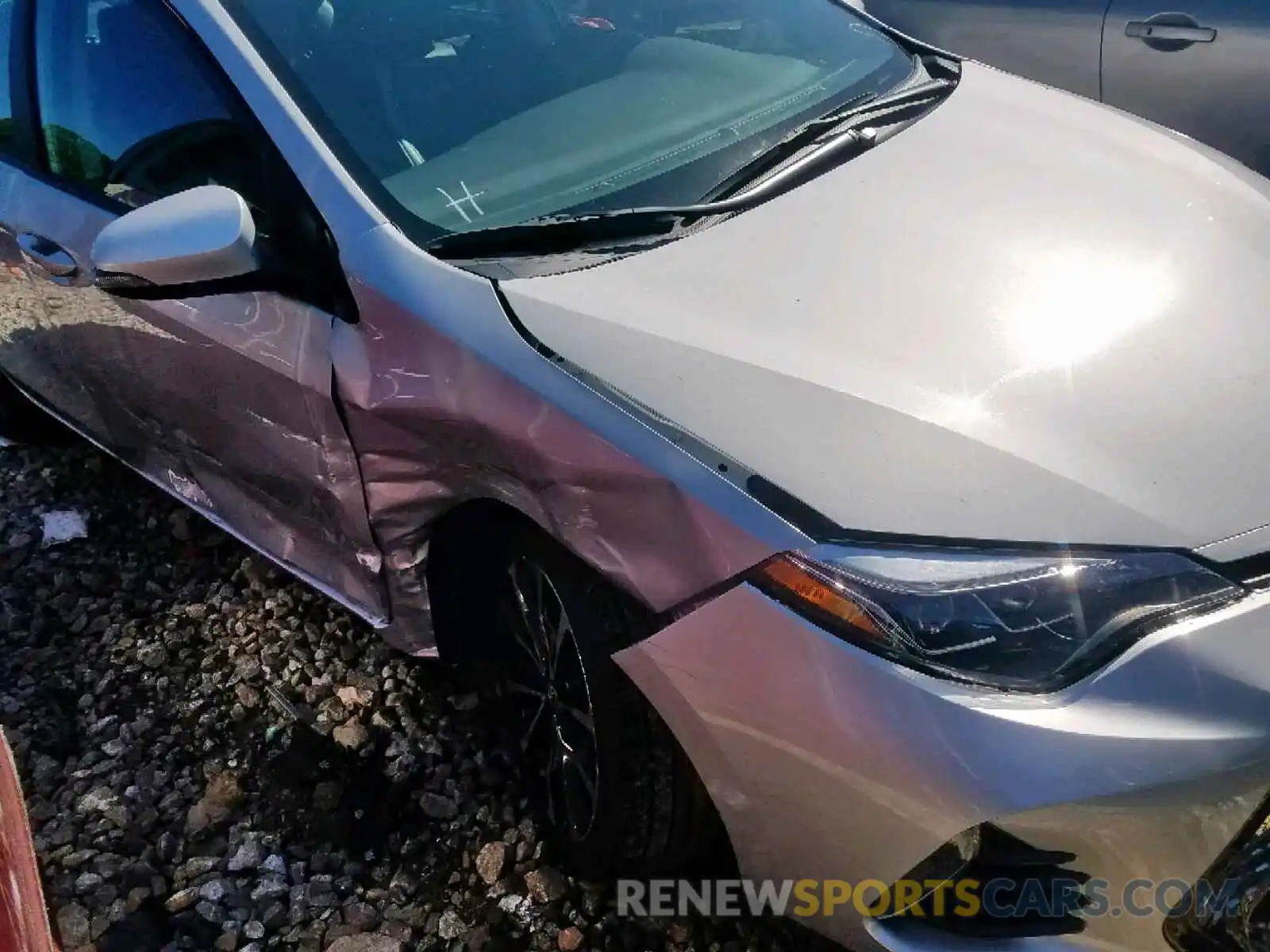 9 Photograph of a damaged car 5YFBURHE5KP928333 TOYOTA COROLLA 2019