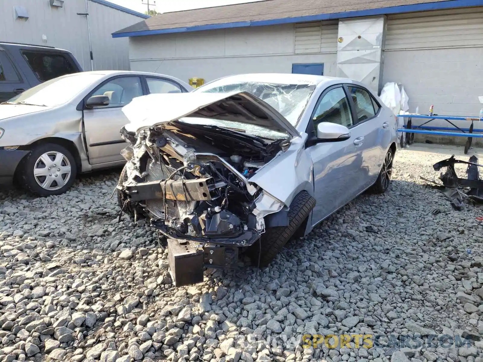 2 Photograph of a damaged car 5YFBURHE5KP928350 TOYOTA COROLLA 2019