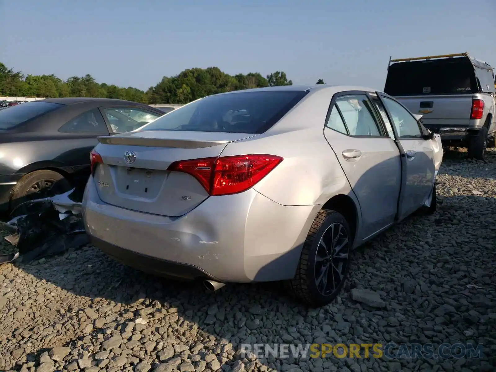 4 Photograph of a damaged car 5YFBURHE5KP928350 TOYOTA COROLLA 2019