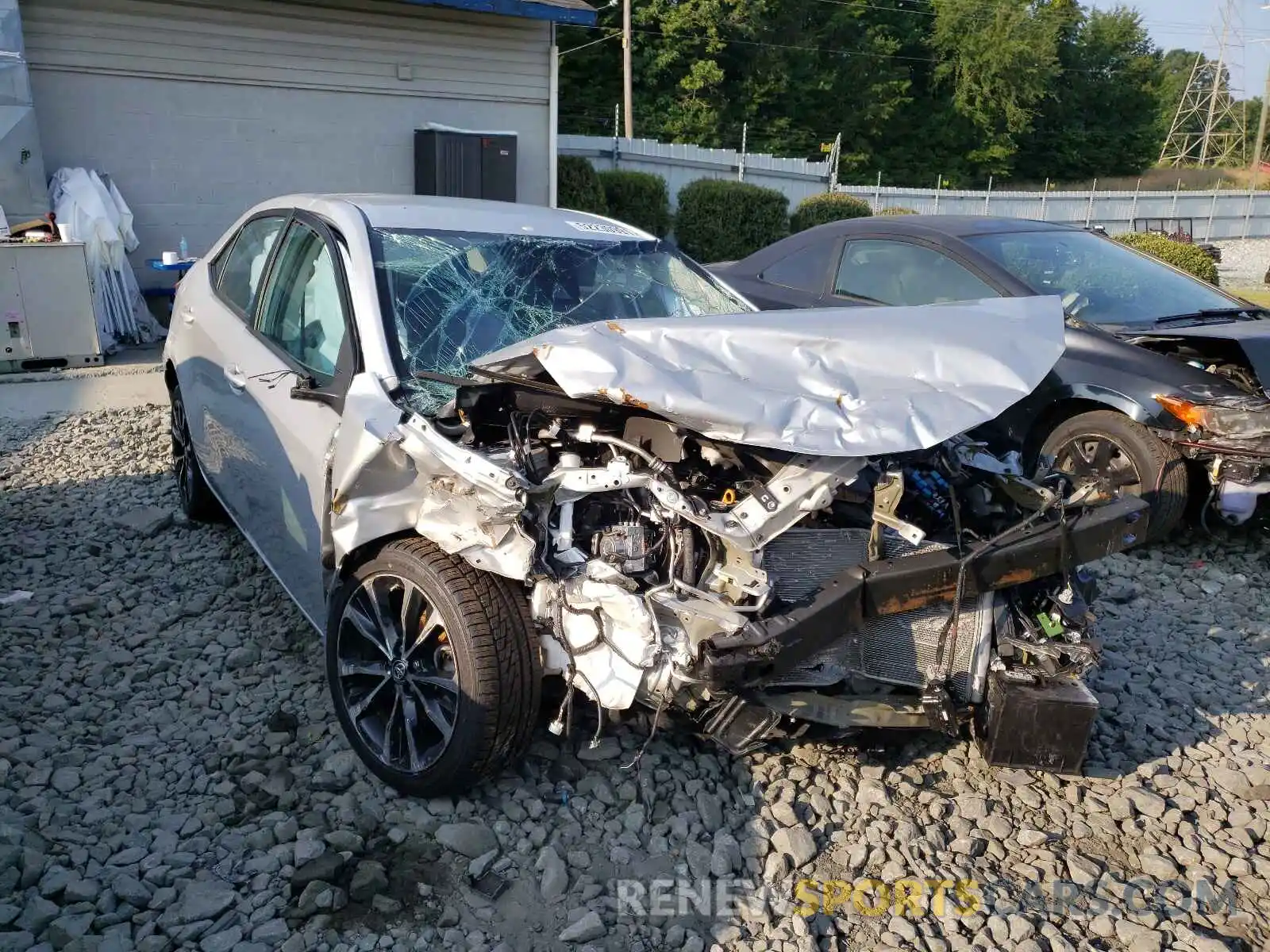 9 Photograph of a damaged car 5YFBURHE5KP928350 TOYOTA COROLLA 2019