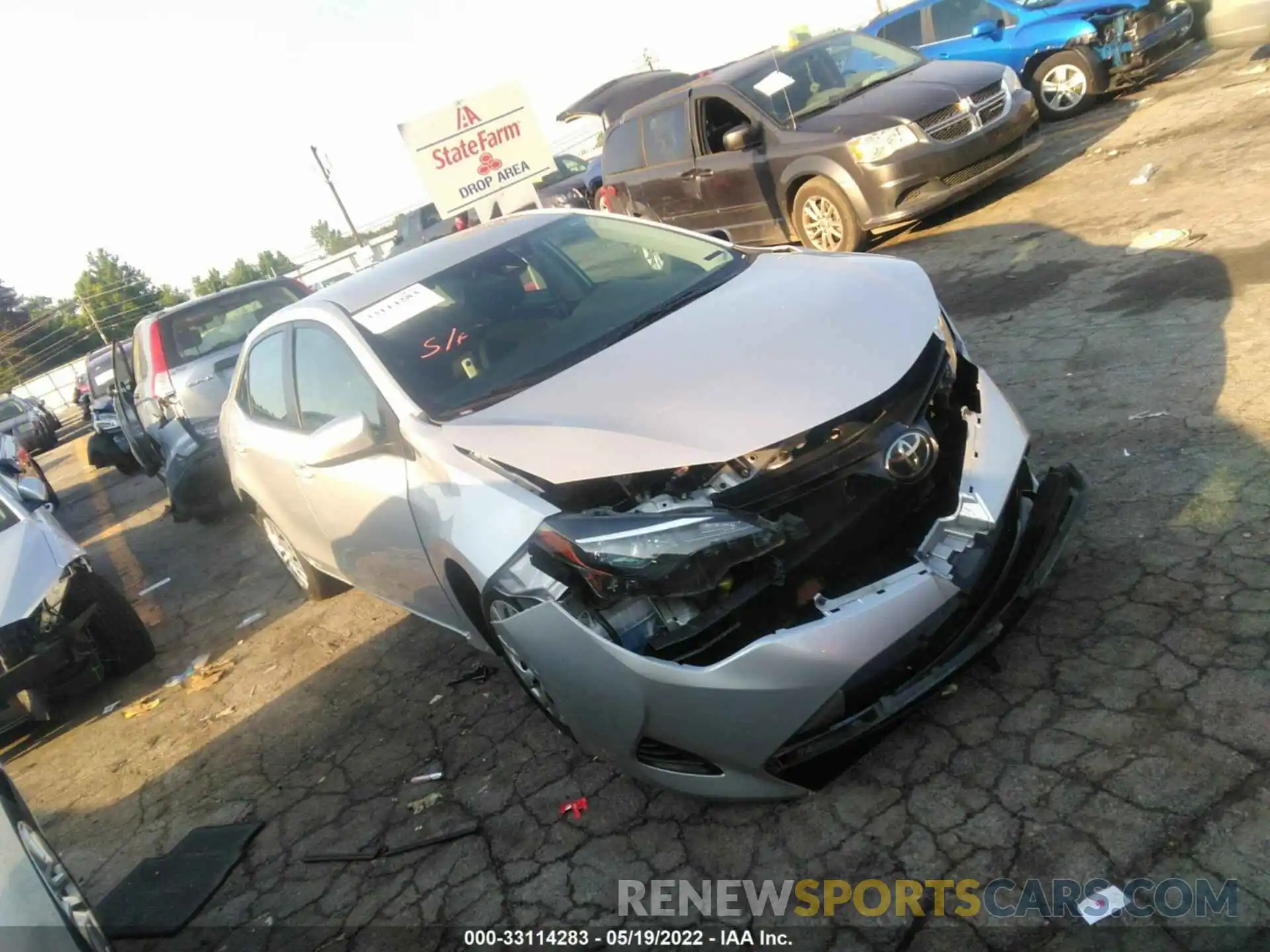 1 Photograph of a damaged car 5YFBURHE5KP929014 TOYOTA COROLLA 2019