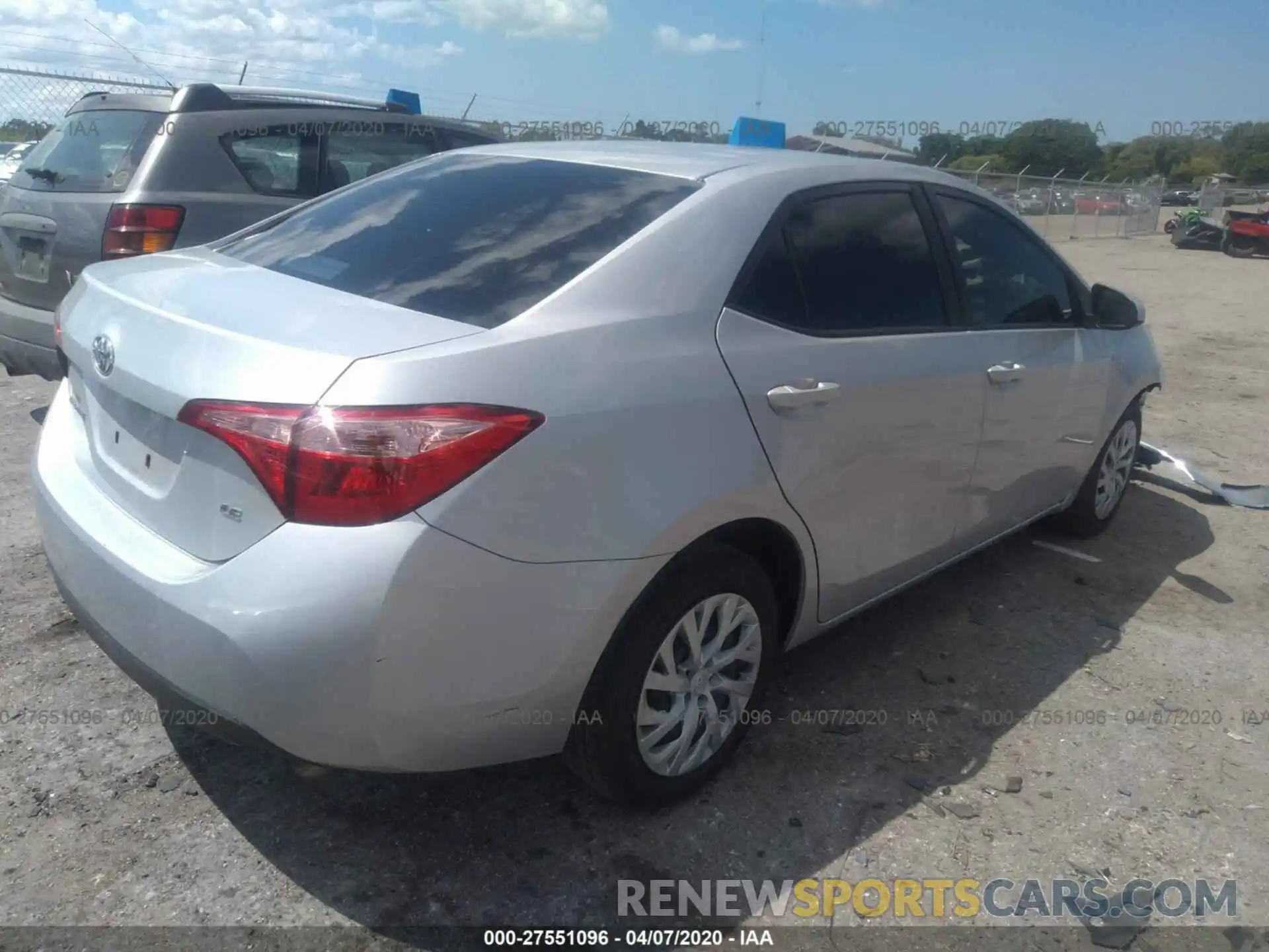 4 Photograph of a damaged car 5YFBURHE5KP929756 TOYOTA COROLLA 2019