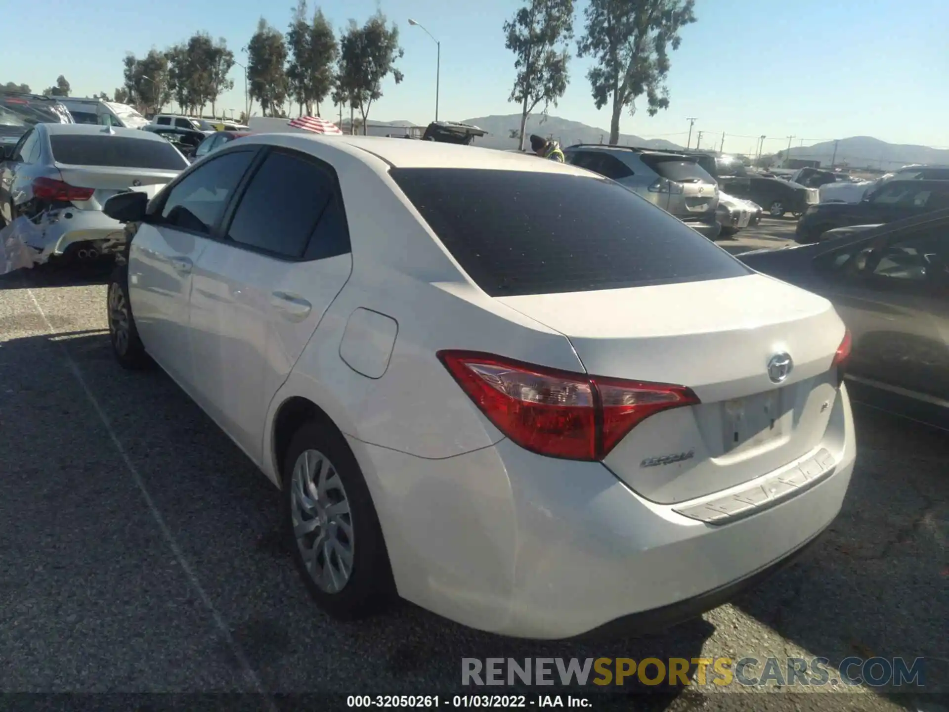 3 Photograph of a damaged car 5YFBURHE5KP930471 TOYOTA COROLLA 2019