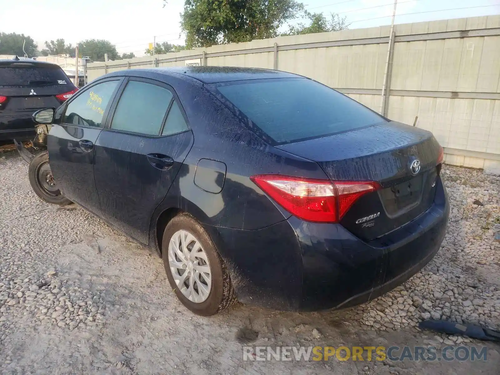 3 Photograph of a damaged car 5YFBURHE5KP930812 TOYOTA COROLLA 2019