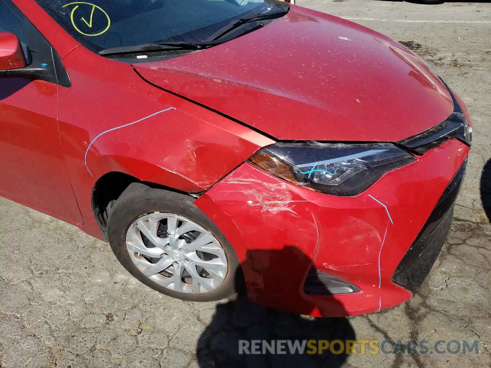 9 Photograph of a damaged car 5YFBURHE5KP930860 TOYOTA COROLLA 2019