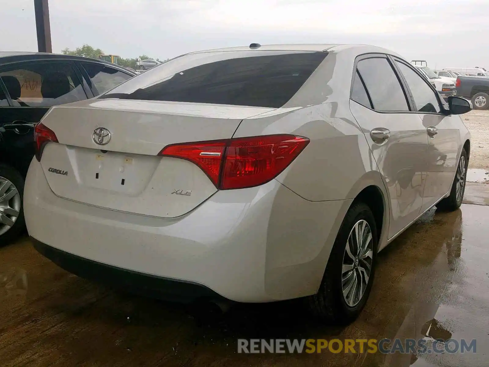 4 Photograph of a damaged car 5YFBURHE5KP932737 TOYOTA COROLLA 2019