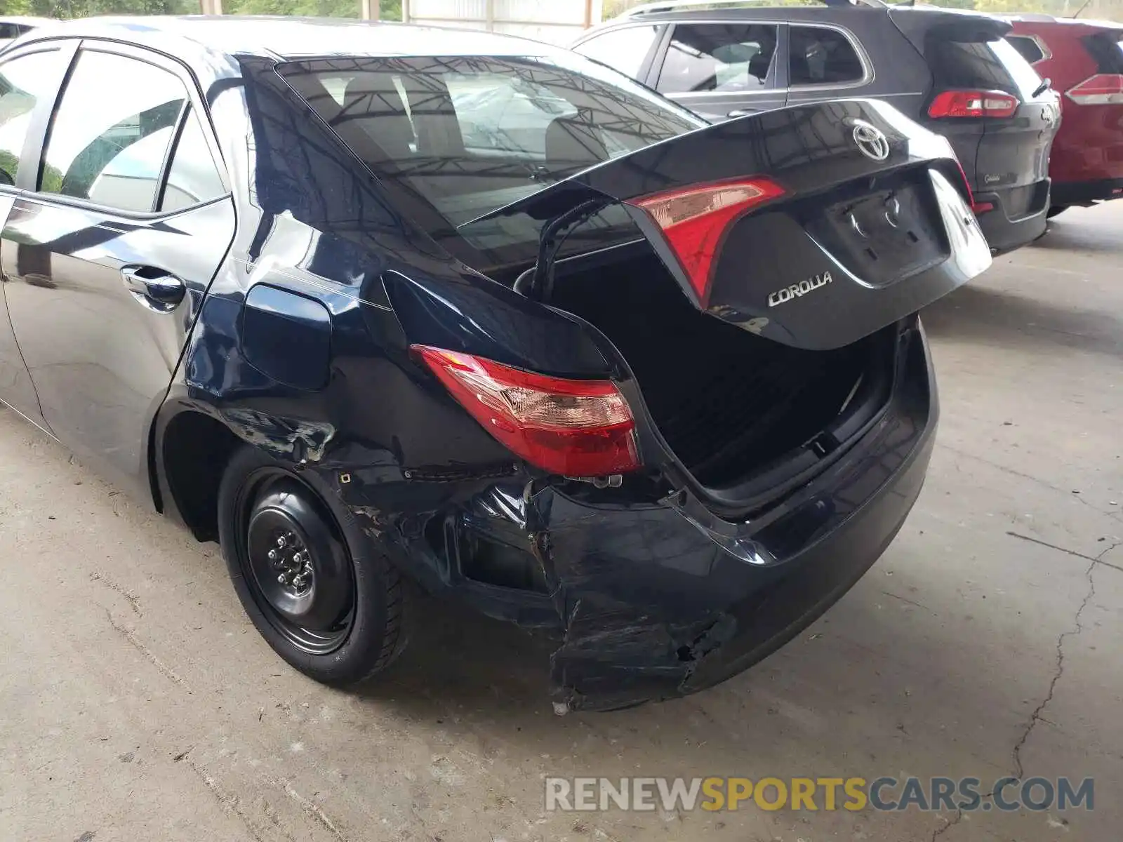 9 Photograph of a damaged car 5YFBURHE5KP932897 TOYOTA COROLLA 2019