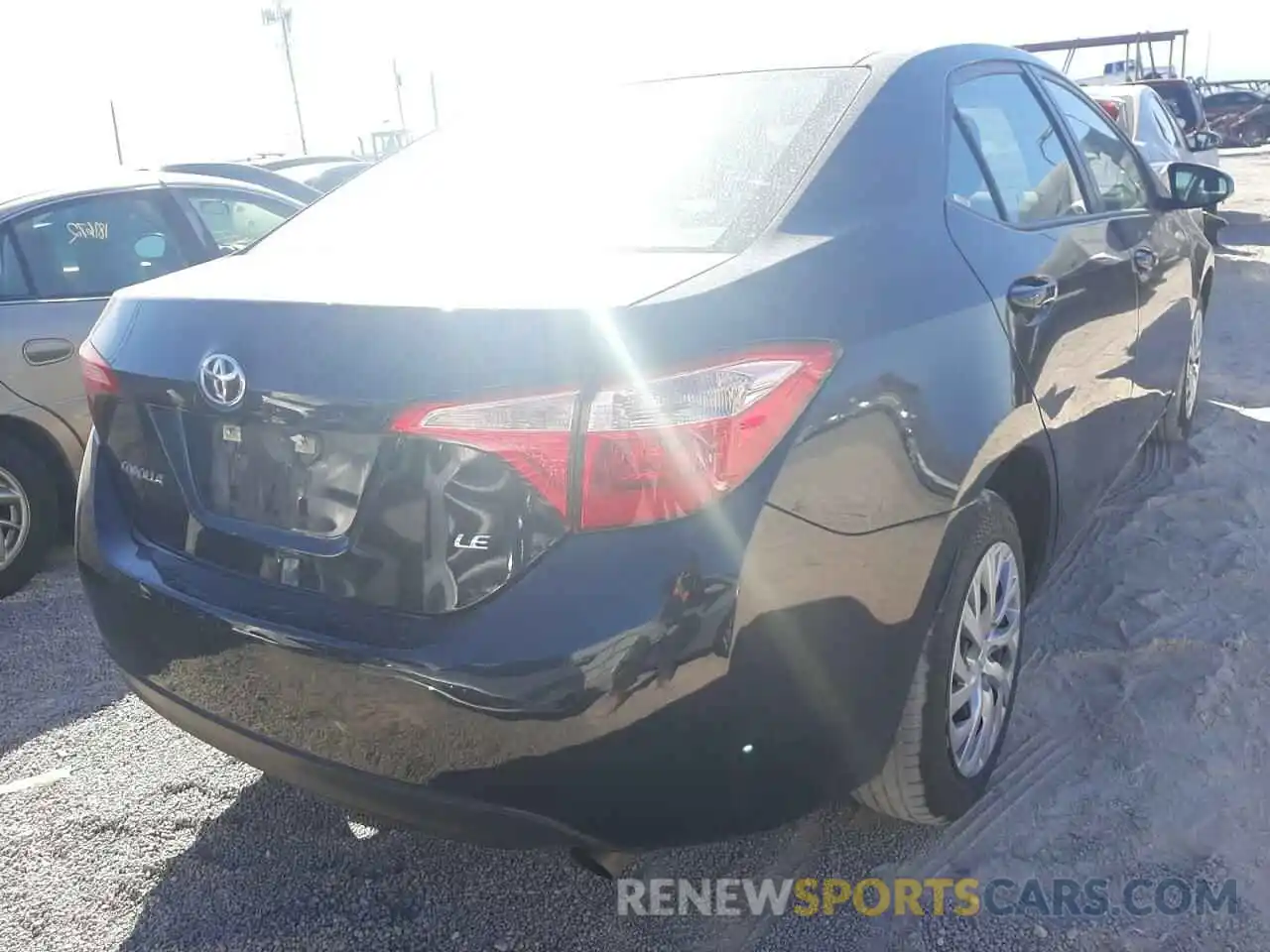 4 Photograph of a damaged car 5YFBURHE5KP932950 TOYOTA COROLLA 2019