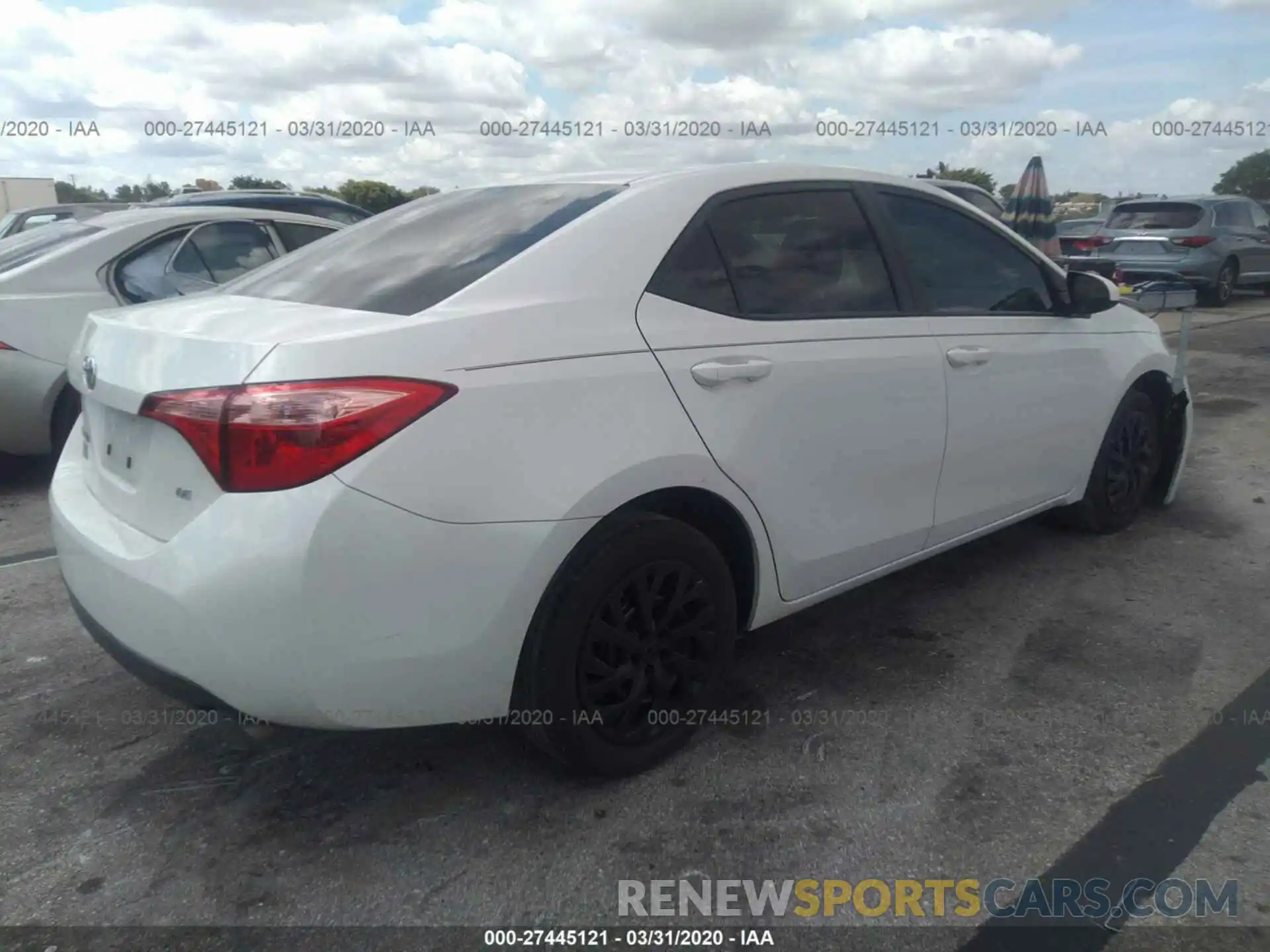 4 Photograph of a damaged car 5YFBURHE5KP933337 TOYOTA COROLLA 2019