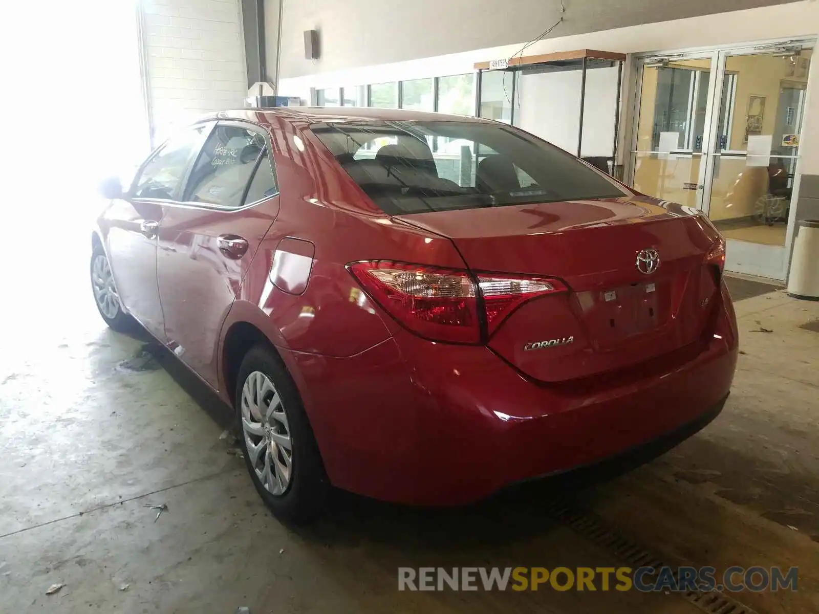 3 Photograph of a damaged car 5YFBURHE5KP933466 TOYOTA COROLLA 2019