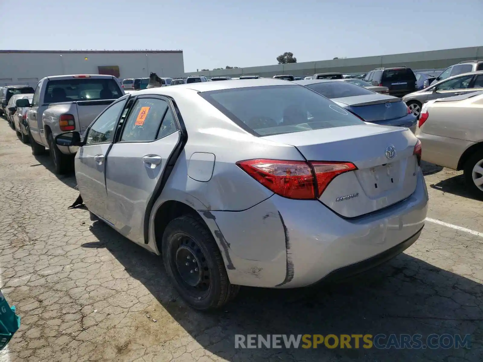 3 Photograph of a damaged car 5YFBURHE5KP933662 TOYOTA COROLLA 2019