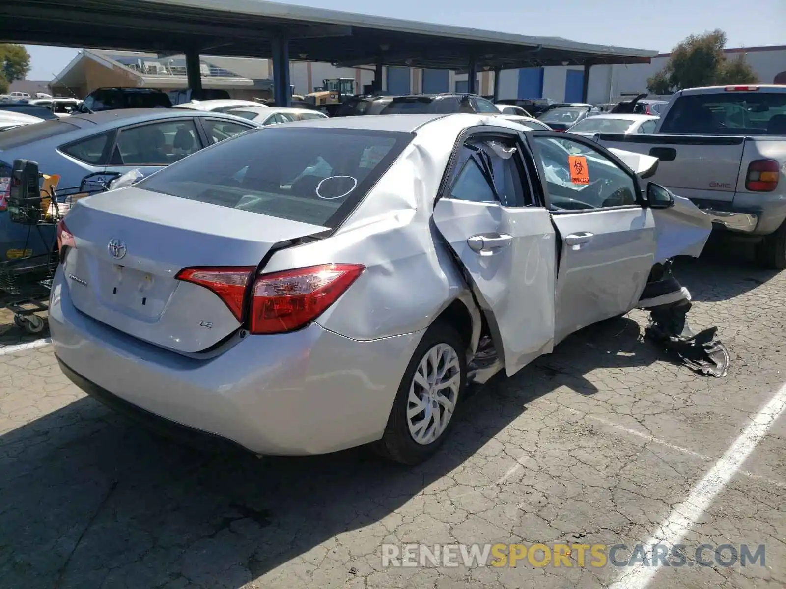 4 Photograph of a damaged car 5YFBURHE5KP933662 TOYOTA COROLLA 2019