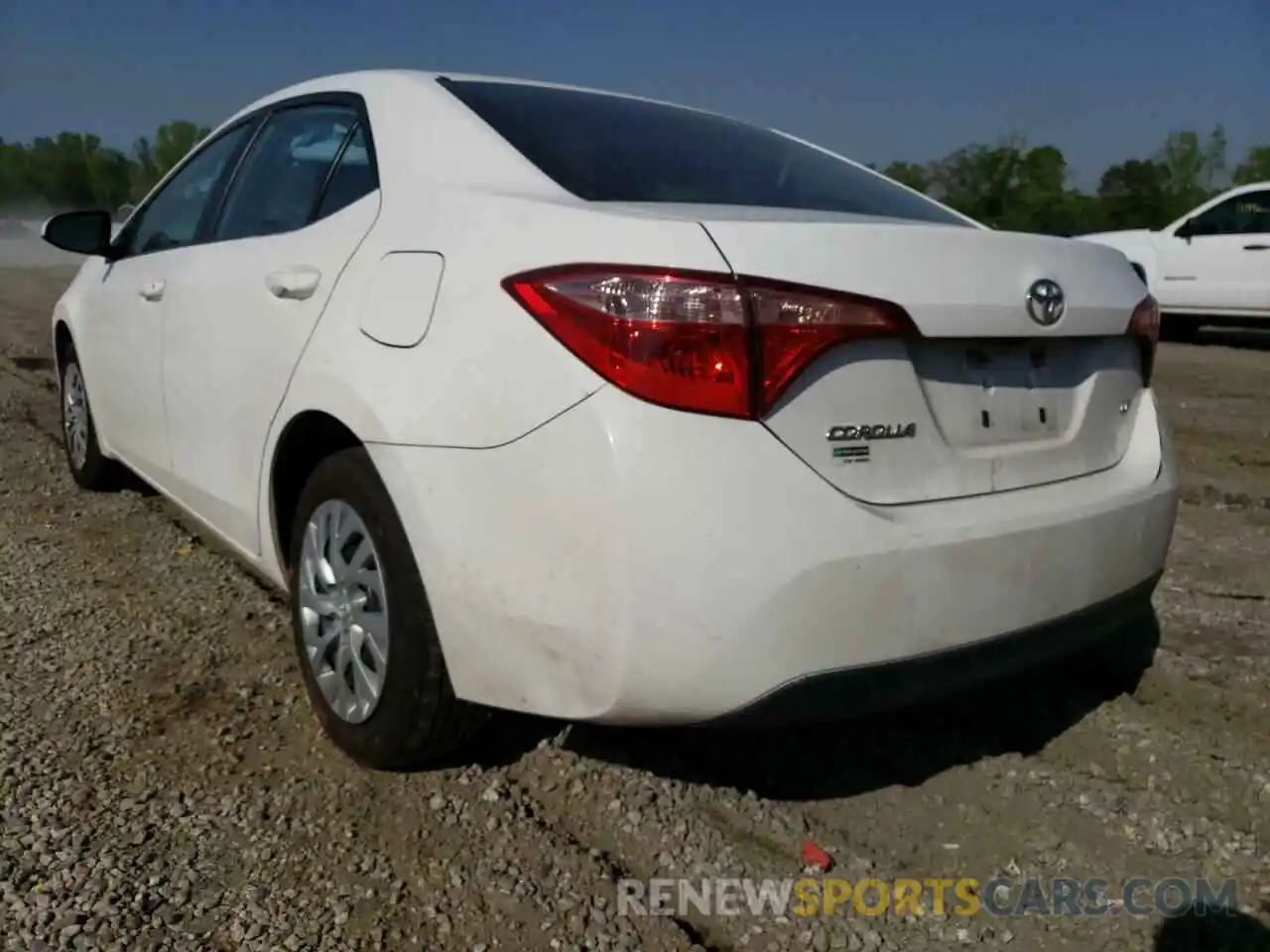 3 Photograph of a damaged car 5YFBURHE5KP934021 TOYOTA COROLLA 2019