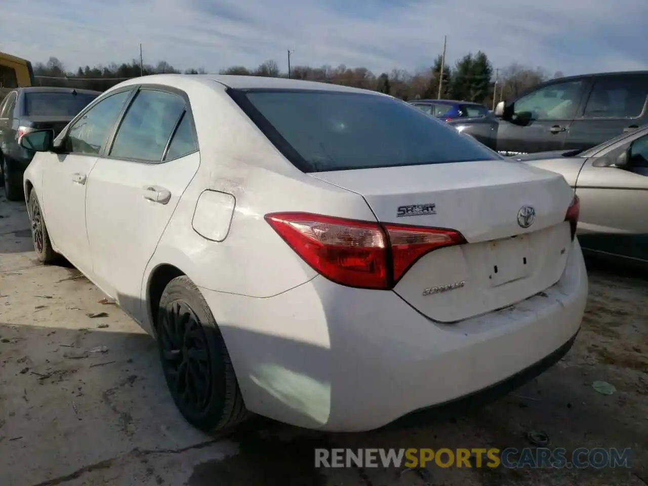 3 Photograph of a damaged car 5YFBURHE5KP934455 TOYOTA COROLLA 2019