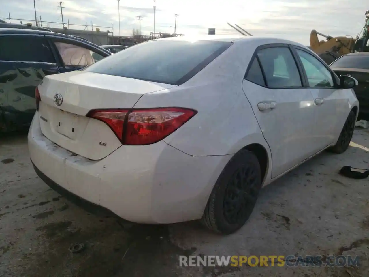 4 Photograph of a damaged car 5YFBURHE5KP934455 TOYOTA COROLLA 2019