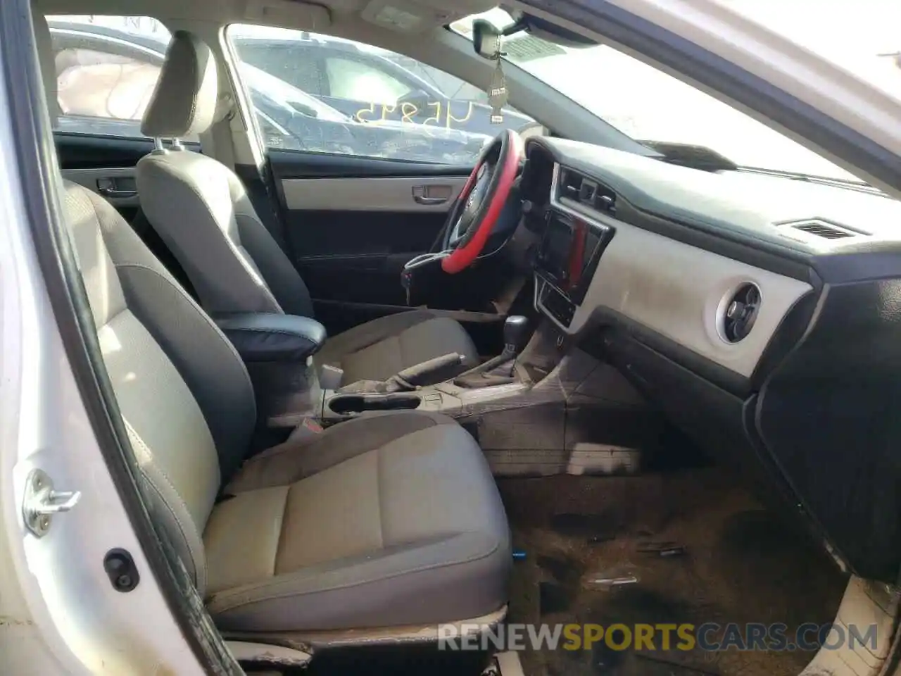 5 Photograph of a damaged car 5YFBURHE5KP934455 TOYOTA COROLLA 2019