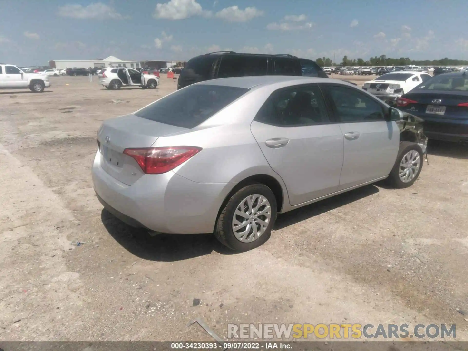 4 Photograph of a damaged car 5YFBURHE5KP934715 TOYOTA COROLLA 2019