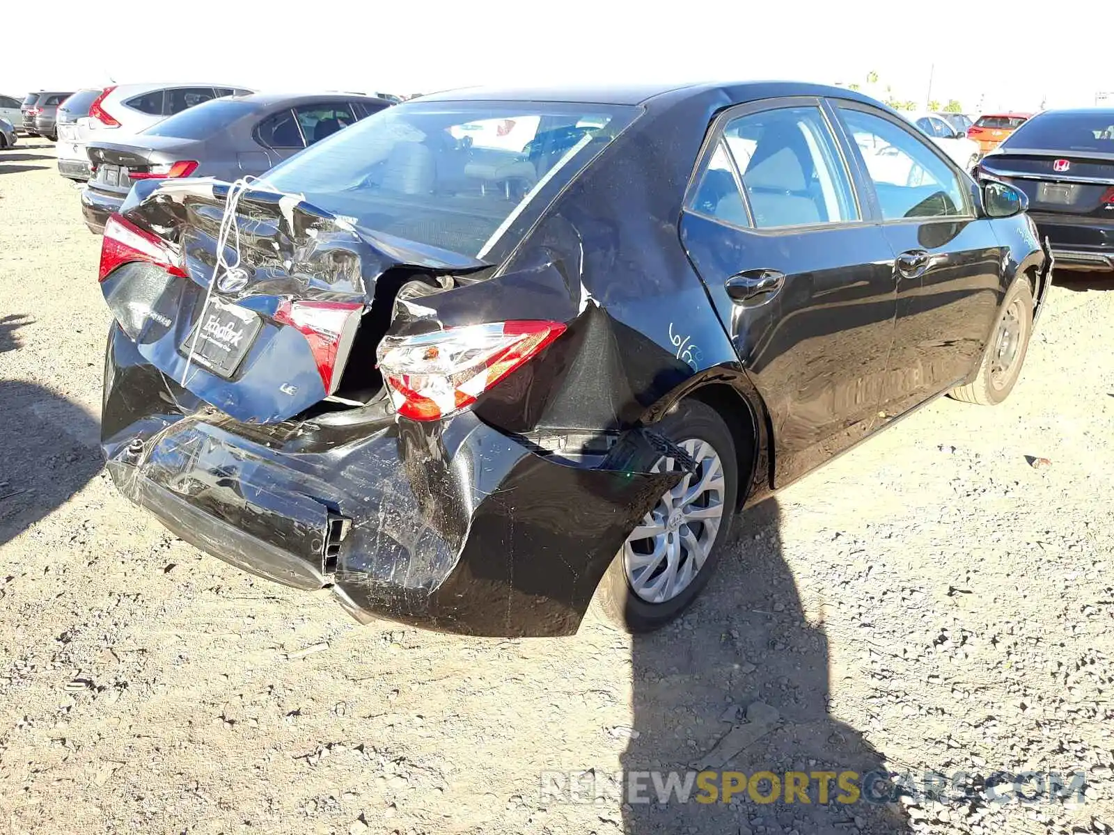 4 Photograph of a damaged car 5YFBURHE5KP934858 TOYOTA COROLLA 2019