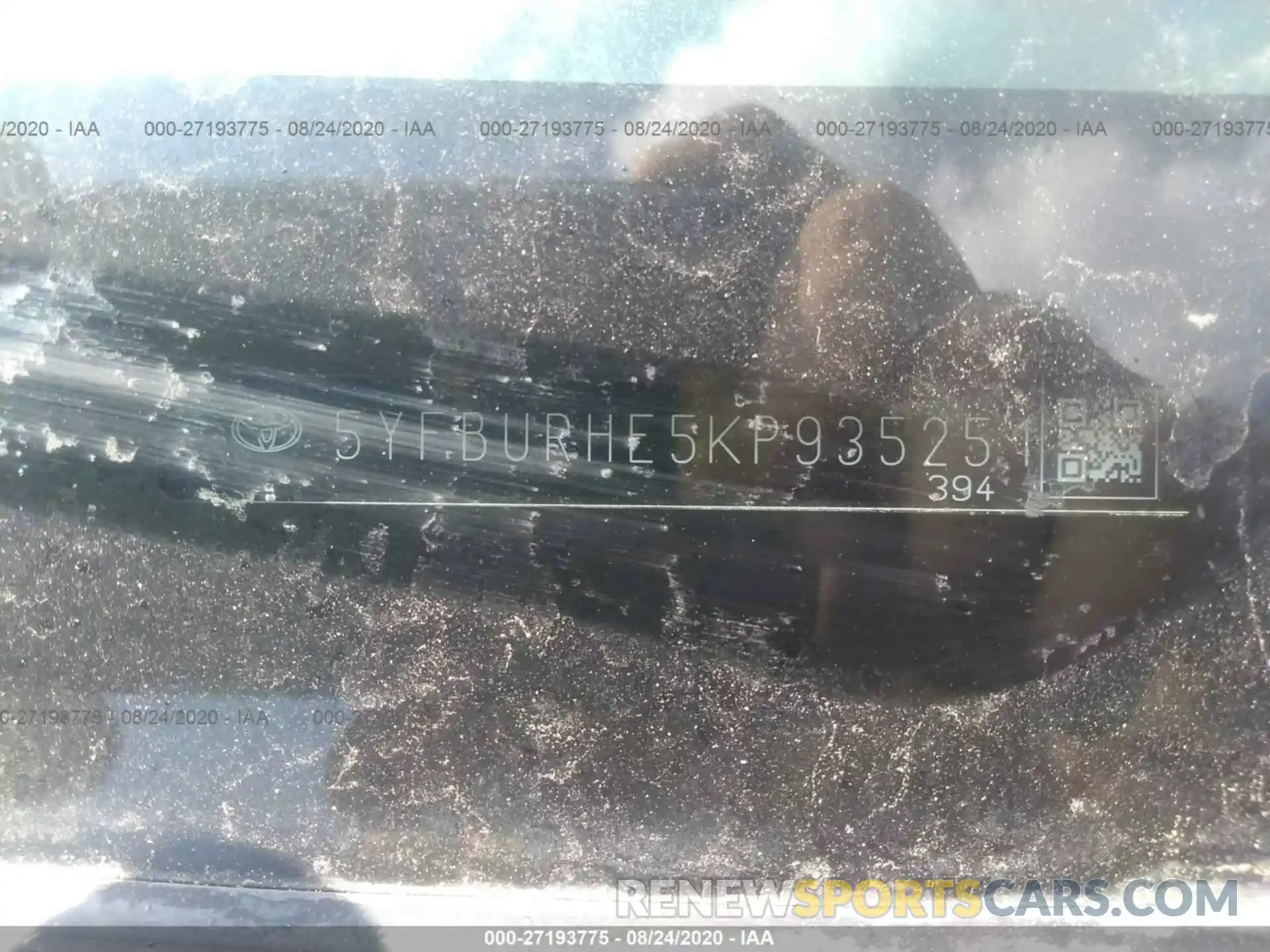 9 Photograph of a damaged car 5YFBURHE5KP935251 TOYOTA COROLLA 2019