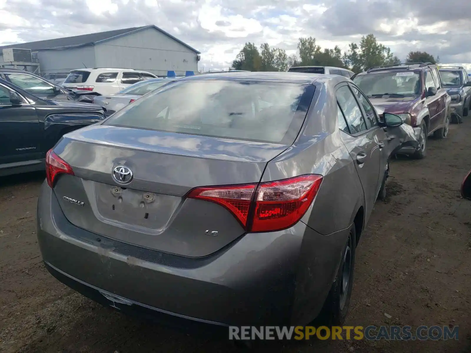 4 Photograph of a damaged car 5YFBURHE5KP935508 TOYOTA COROLLA 2019