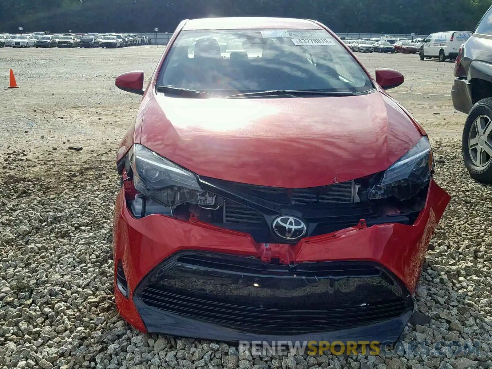 9 Photograph of a damaged car 5YFBURHE5KP935685 TOYOTA COROLLA 2019