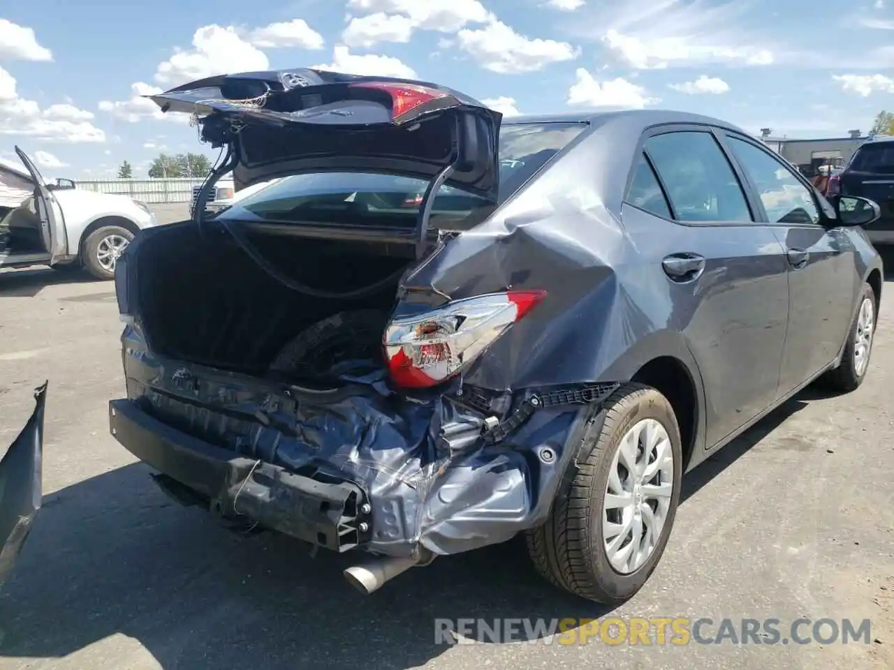 4 Photograph of a damaged car 5YFBURHE5KP936366 TOYOTA COROLLA 2019